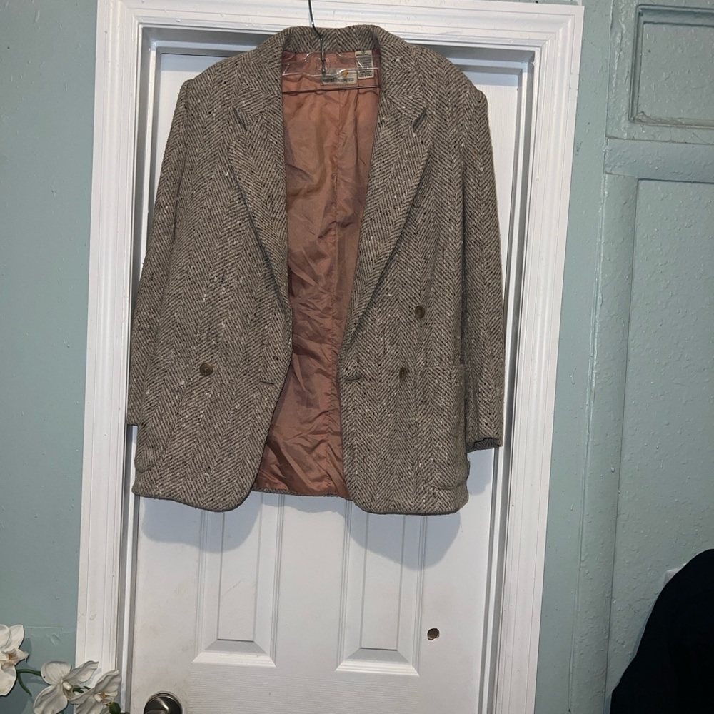 Women's Beige Tweed Blazer - Picture 2 of 6
